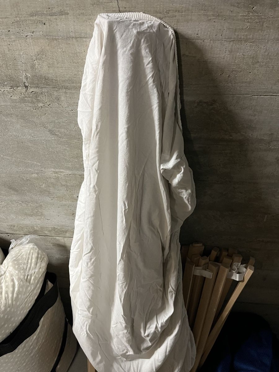 Ikea Letti: Lit bébé IKEA FLITIG avec matelas et draps – Usato da Dornach venduto da hmk_bl6q 8