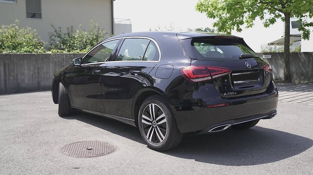 Autos: MERCEDES-BENZ A 250 e Progressive – D'occasion à St-Légier-Chiésaz par FabianWanner1806 2