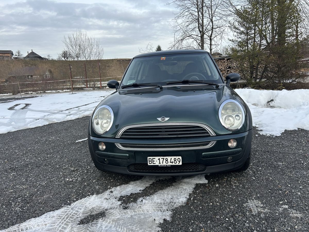 Mini Autos: Mini Cooper One – Gebraucht aus SCHÜPBACH von 2002-tii 1