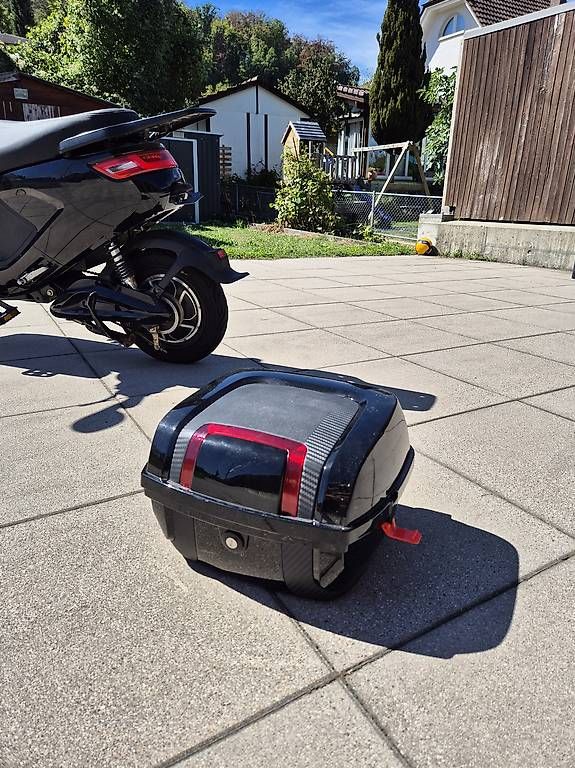 Scooter: X1 E-Roller / Elektro-Scooter  robust & zuverlässig – Usato da Seon venduto da ard_8cwt 3