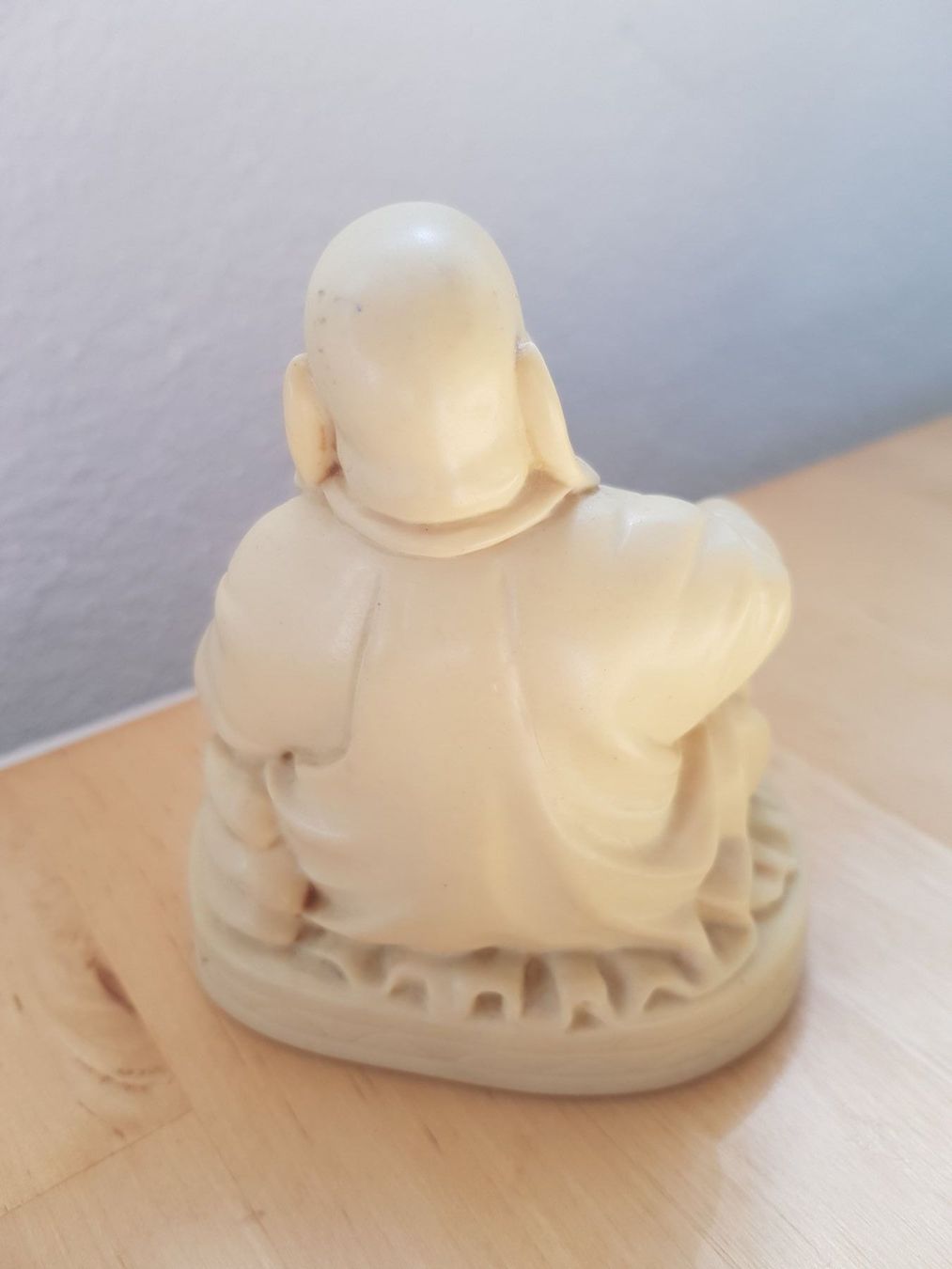 Skulpturen & Statuen: antiker Buddha - spannendes Material - Figur Skulptur – Gebraucht aus Walterswil BE von Lonitti 1