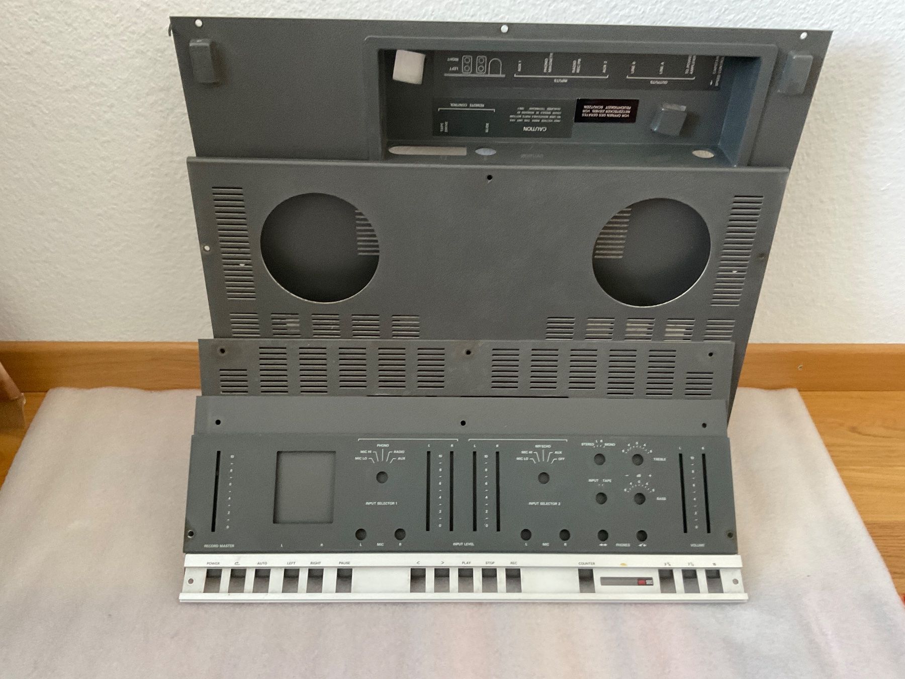 Revox Bandmaschinen: ReVox A 700 Gehäuse Teile – Gebraucht aus Langenthal von Kotade 7
