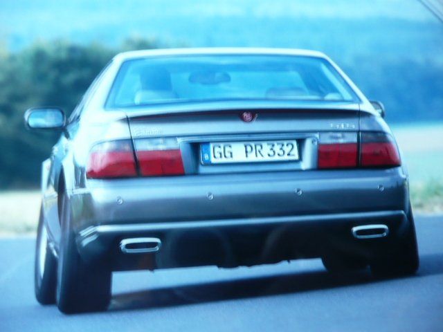 Cadillac Dokumente: Cadillac Pressemappe 2001 – Gebraucht aus Zofingen von sosalinos01 4