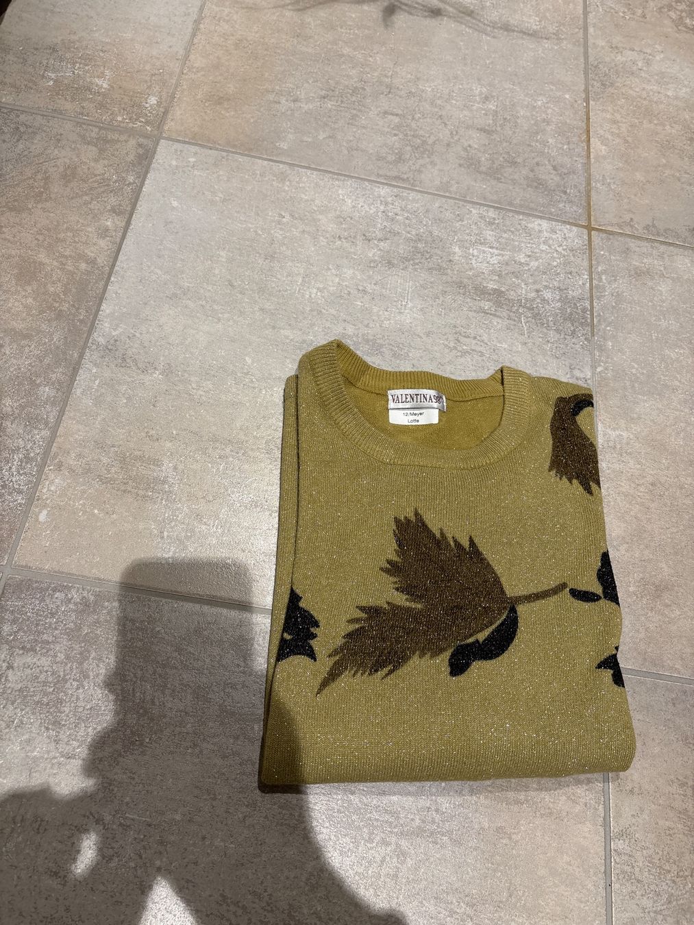Maglioni & Felpe: Goldener Glitzerpullover mit Blätter Muster – Usato da Bülach venduto da Jackybabue 3