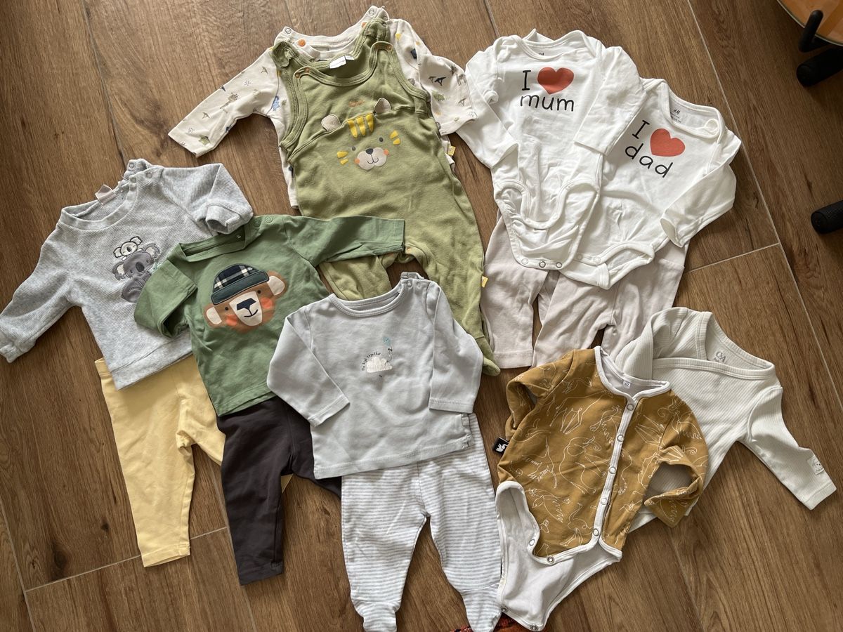 Lotti & Set di vestiti: Frühlings-Kleiderpaket Gr. 62 – Usato da Lyss venduto da JRLsold