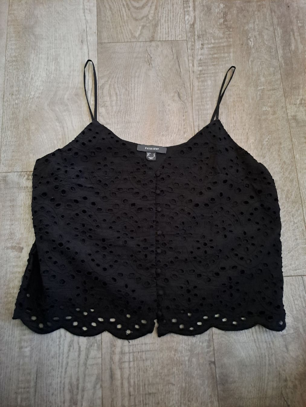 Top: Schwarz Top mit Stickerei Gr. 42 – Usato da Rickenbach LU venduto da bishiida 1