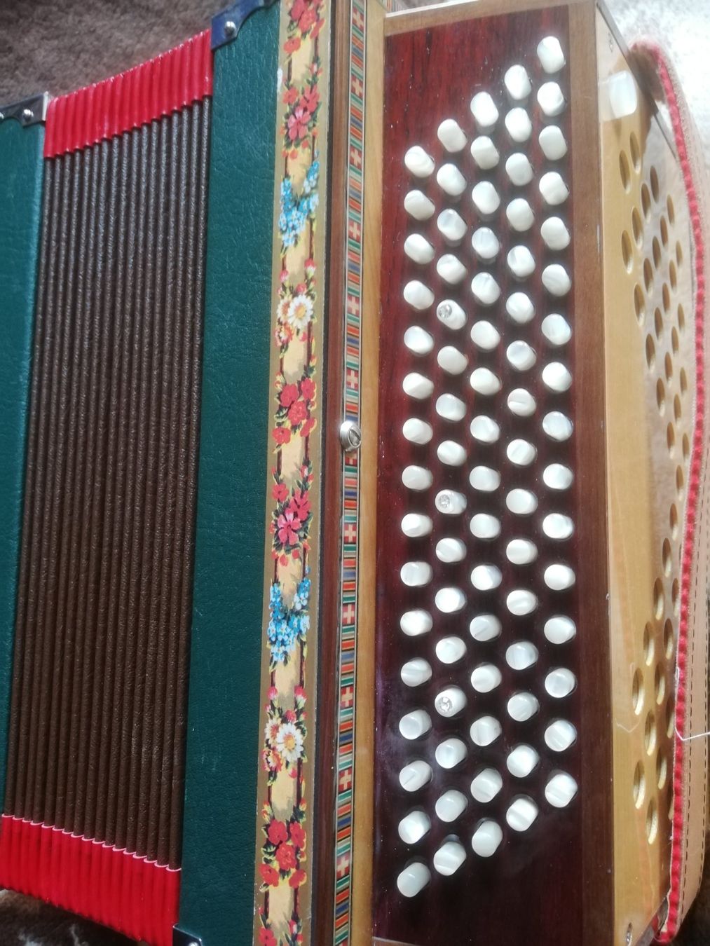 Strumenti musicali: Handharmonika 80 Bässe – Usato da Wolhusen venduto da limaka 2