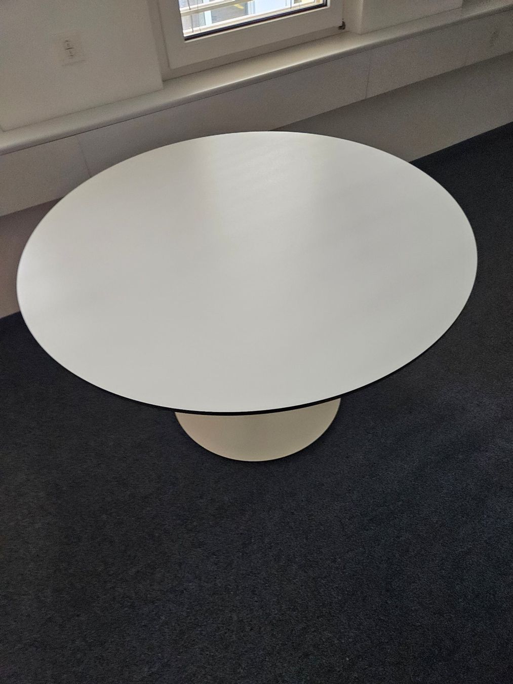 Tavoli: runder Tisch – Usato da Rotkreuz venduto da pic_sq5j 1