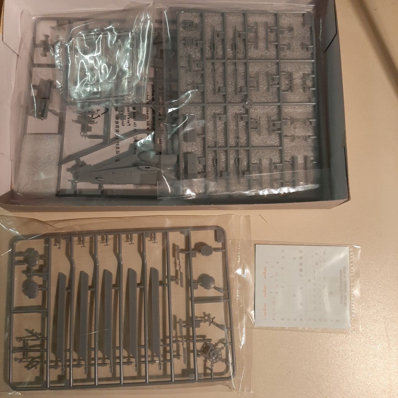 Kit di modellismo & Modellini statici: 2701 ... Harbin WZ-10 ... Hobby Boss 87253 – Nuovo (secondo la descrizione) da Bonstetten venduto da Benibanny59 2