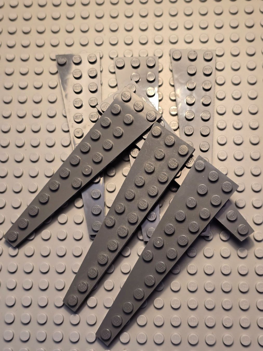 Lego Kit di costruzioni: Lego 7x Platten 3x12 dunkelgrau – Usato da Basel venduto da Swi-7621