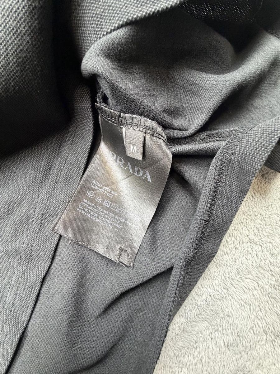 Prada Polo-Shirts: Prada polo – Gebraucht aus Erlinsbach SO von TogaResell 5