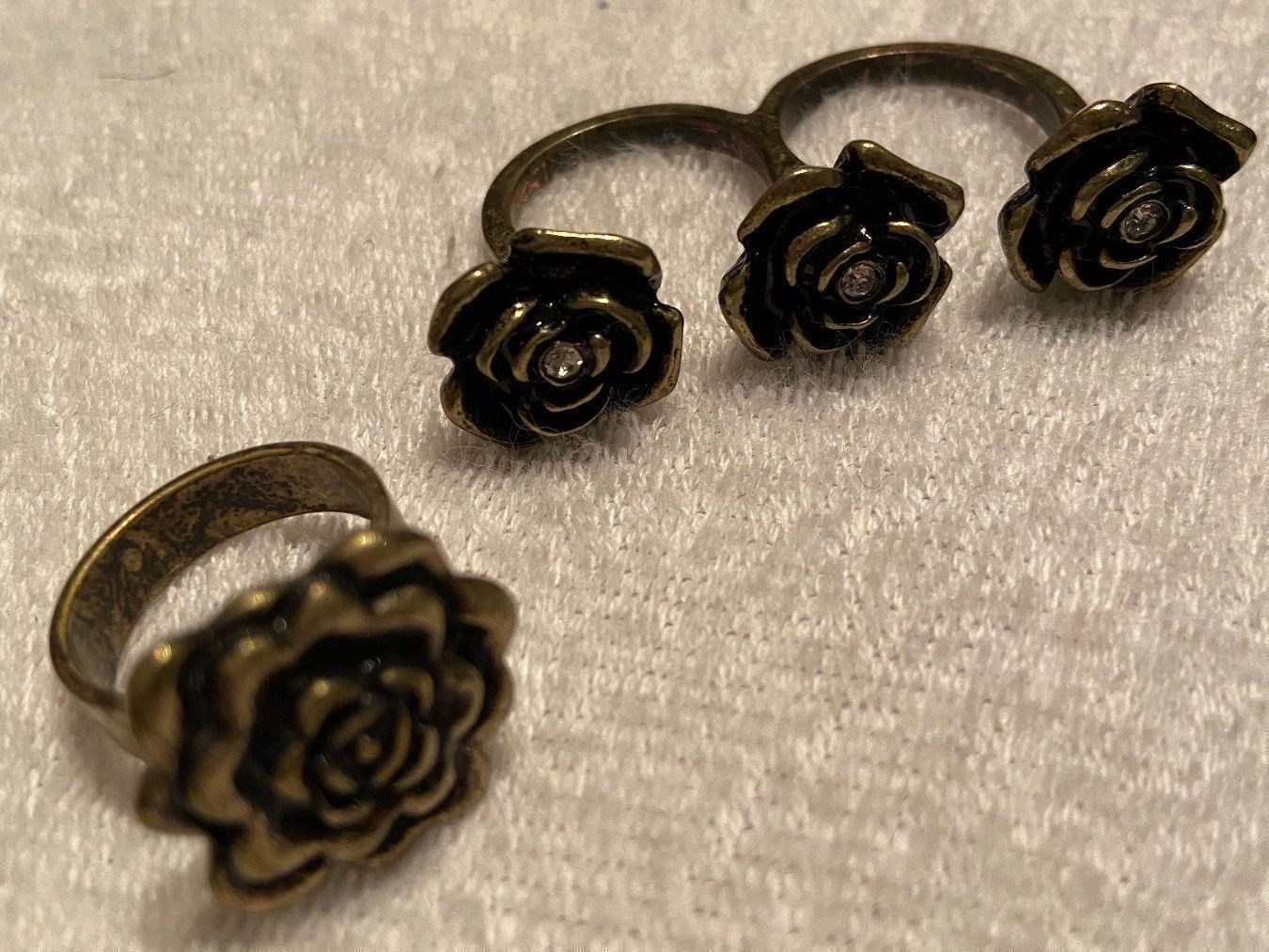 Anelli: Ringe mit Rosenmotiv – Usato da Luzern venduto da 2ndchances