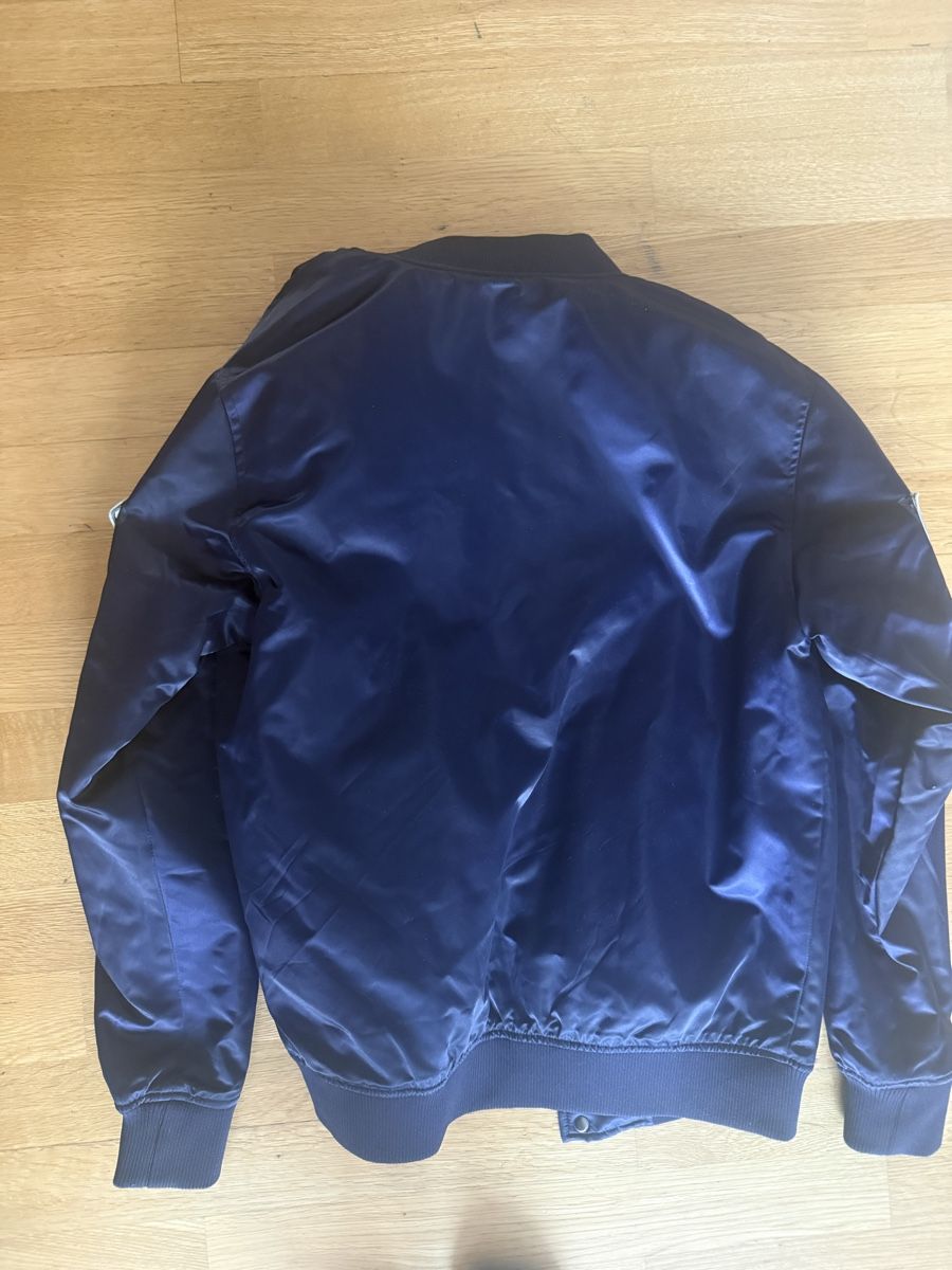 Jacken: MLB New York Yankees Baseball Jacket from 2023 – Gebraucht aus Bassersdorf von len_czz7 4