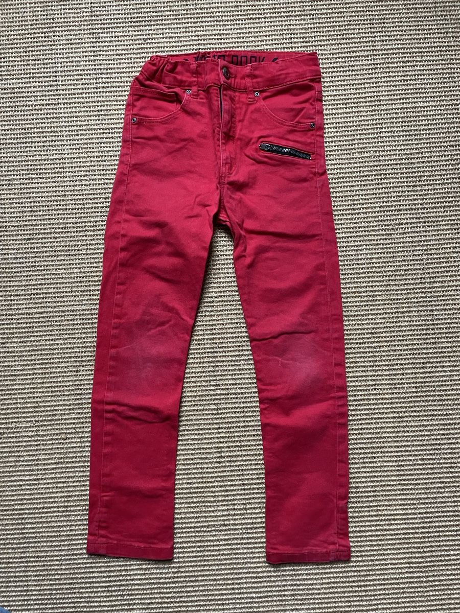 H&M Pantaloni: Rote Hose Jeans Grösse 128 – Usato da Zürich venduto da EliseSchmitz