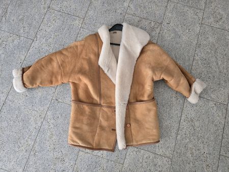Shearling original the king mantel