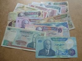 Lot ++ 11 alten Banknoten aus Tunesien