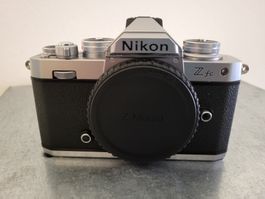Nikon Z fc + 1 Akku - nur 1710 Auslösungen!