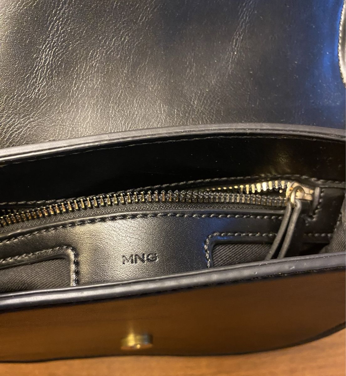 Mango Borse da donna: Schwarze Umhängetasche Tasche von Mango – Usato da Jona venduto da Flamingoo 6