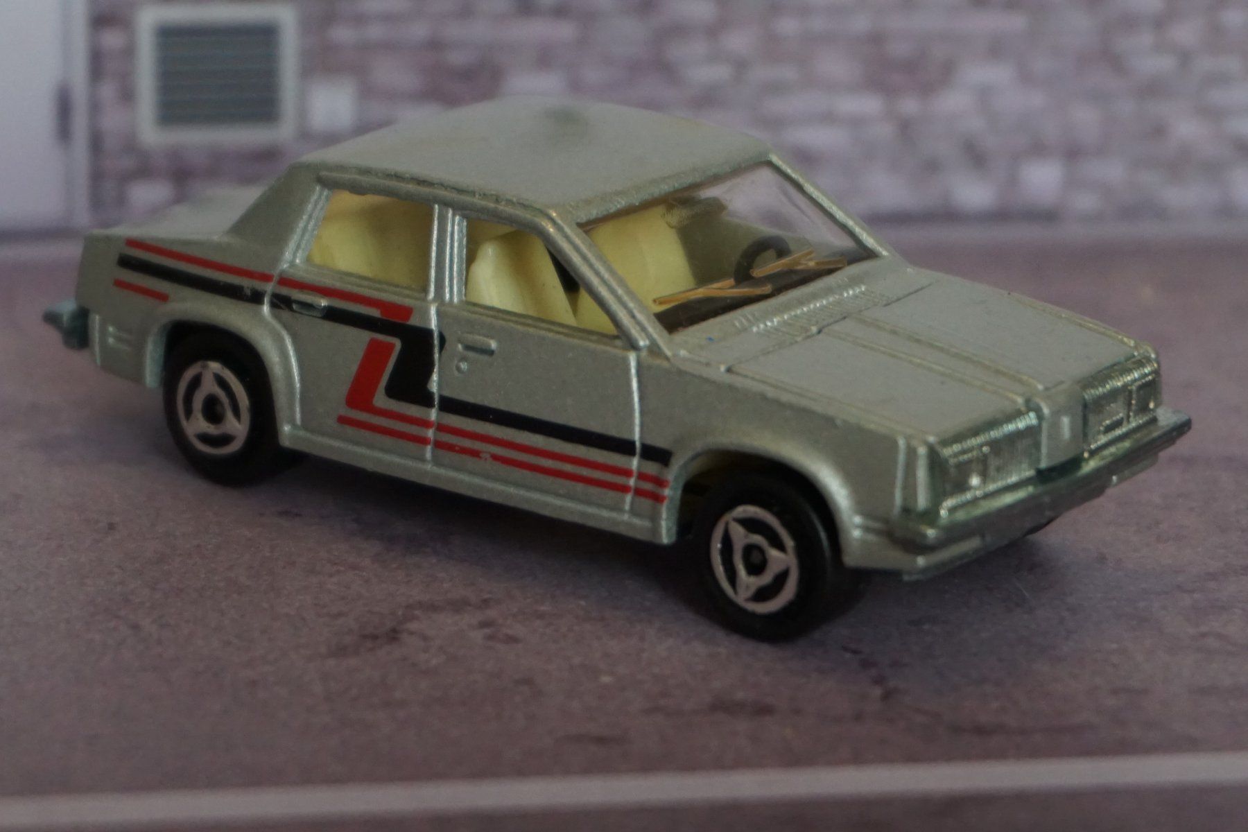 Majorette Modellautos: Majorette Oldsmobile Omega COOL !!!!!!!!!!!!!!!!!!!!!!!!!!!! – Gebraucht aus Reiden von Doppeldecker69