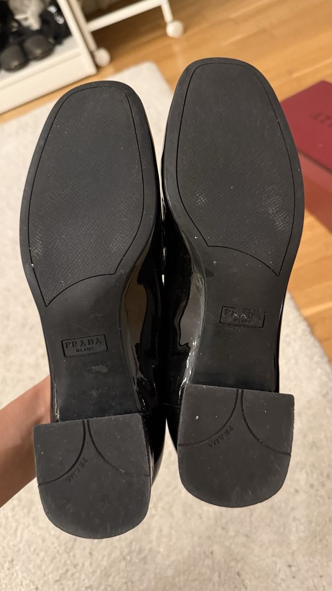 Prada Damenschuhe: Prada loafers  – Gebraucht aus Neuchâtel von ClosetSwap 2