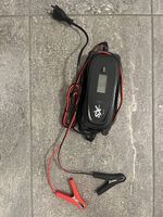 Mantenitore di carica per batteria moto