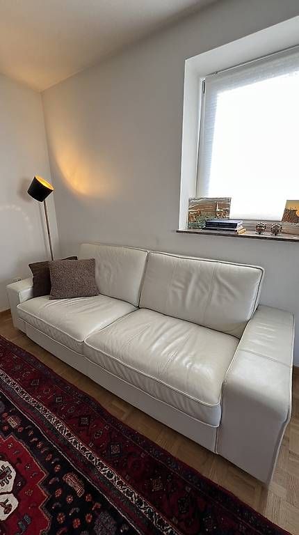 Sofas: 2-3er Leder Sofa KIVIK – D'occasion à Winterthur par EleGiova