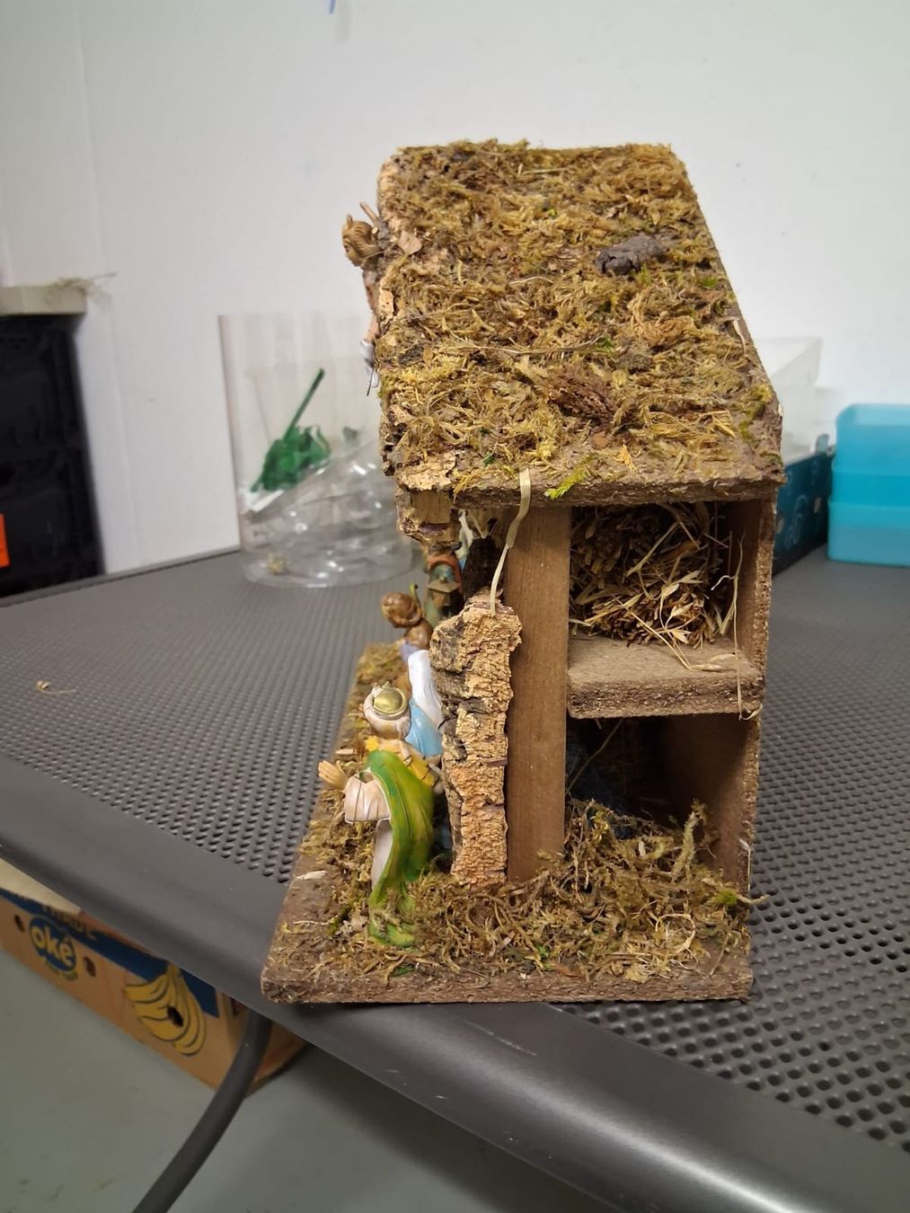 Articoli in legno: Krippe aus Holz – Usato da Sirnach venduto da sas_thm2 2