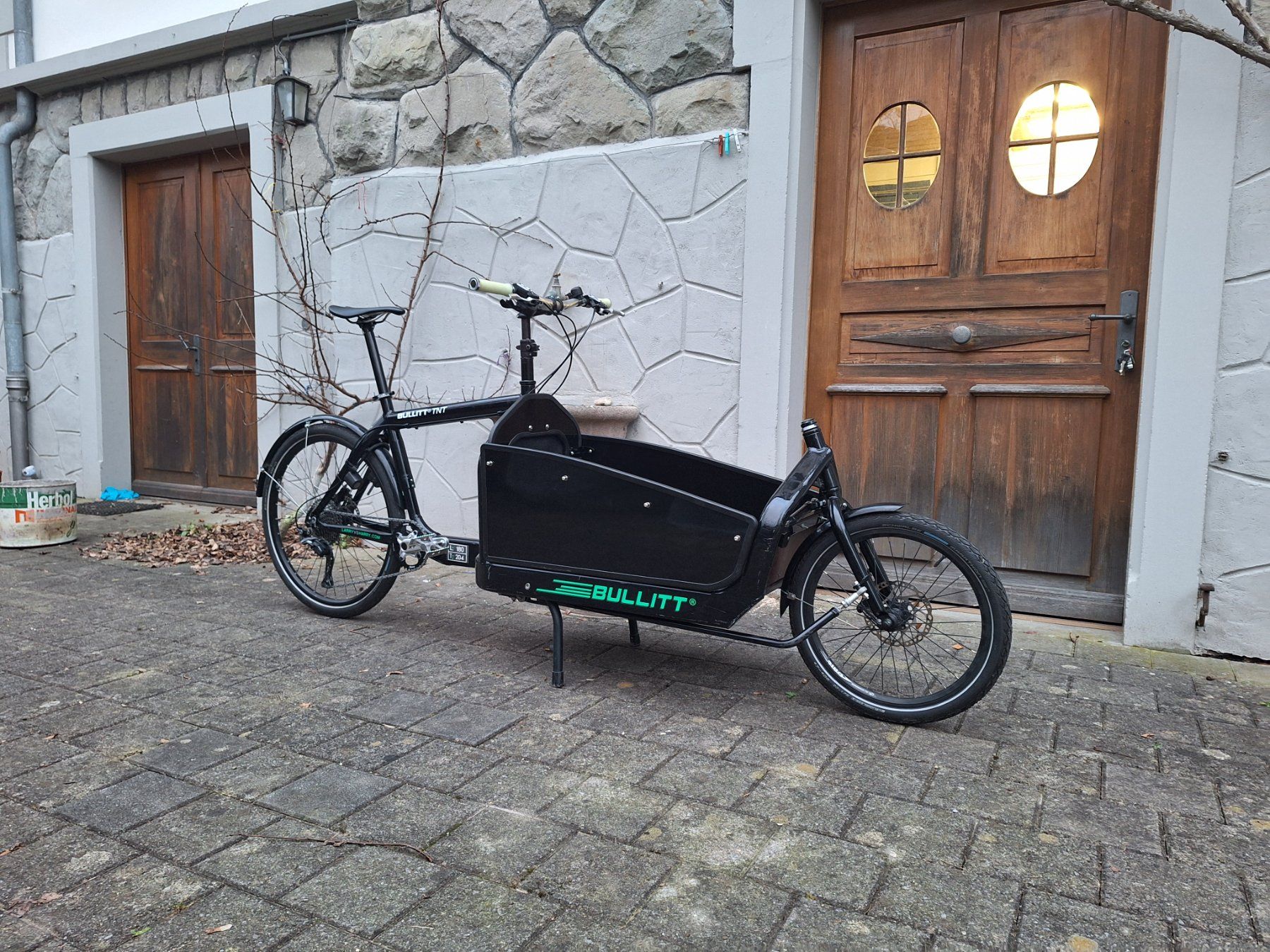 Velos: Larry vs. Harry Bullitt Cargovelo – Gebraucht aus Hünenberg See von  3