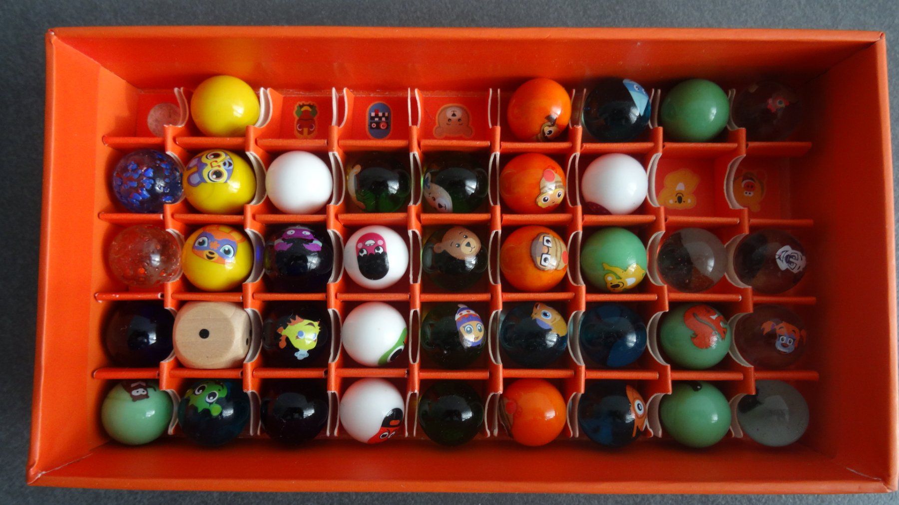 Migros Biglie: Migros All Stars Sammelbox – Usato da Beinwil am See venduto da den_p9db 1