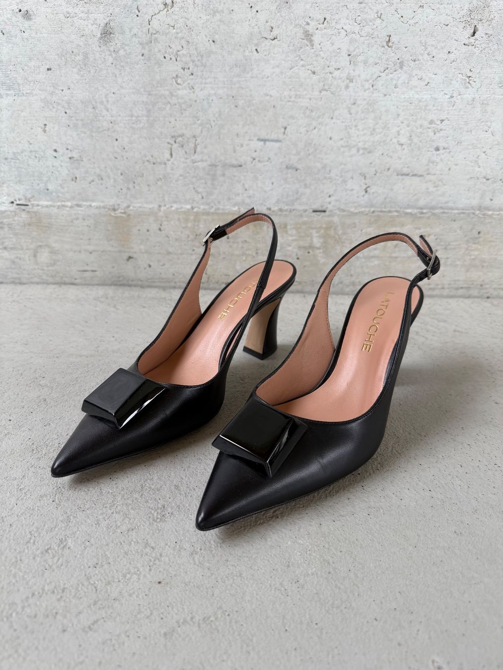 Chaussures femmes: Schwarze Slingback-Pumps aus Leder – D'occasion à St-George par alaixee