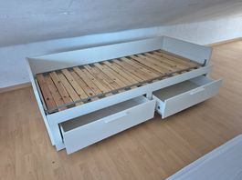 Ausziehbett 90/180 × 200 mit Schubladen