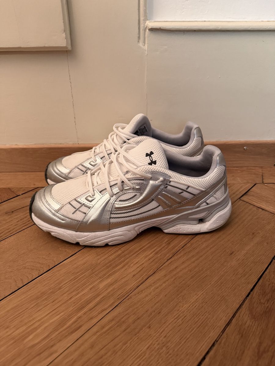 Under Armour Scarpe da uomo: Under Armour Sola Sneaker White – Usato da Bern venduto da rub_9pcg