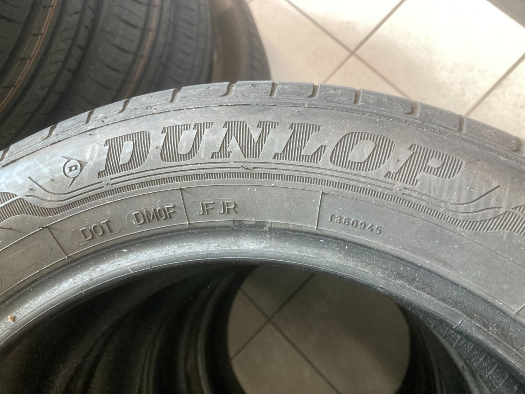 Dunlop Pneumatici & Ruote complete: 205/55R16 Sommerpneu Dunlup – Usato da Cham venduto da WB2223 1