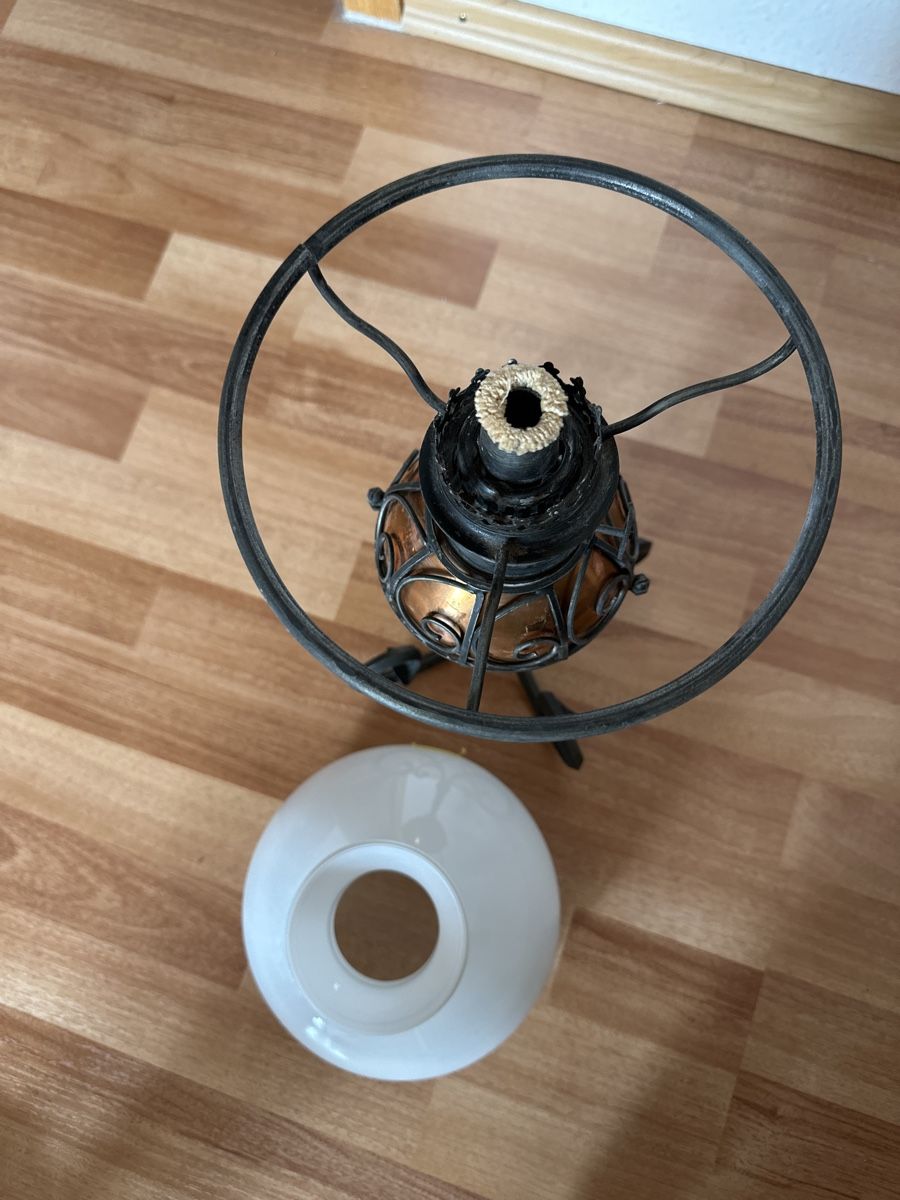 Lampade: Petroleumlampe Höhe 50 cm – Usato da St. Gallen venduto da mai_2lcj 2