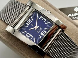 Alpha Fashion Armbanduhr-ungetragen