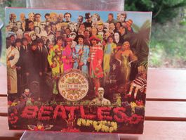 THE BEATLES  SGT. PEPPERS LONELY HEARTS CLUB BAND -CD