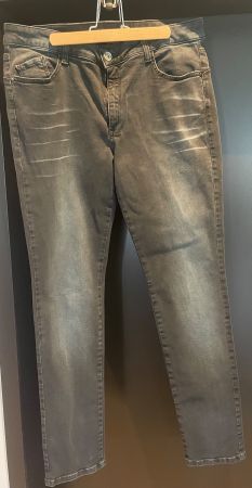 Pierre Cardin Damenjeans Gr. 42 Used-Look schwarzNeu
