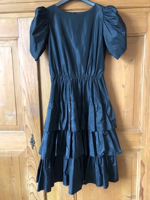 Akris Kleider: Abendkleid aus Seidentaft von AKRIS – Neu (gemäss Beschreibung) aus Luzern von Versuchende 8