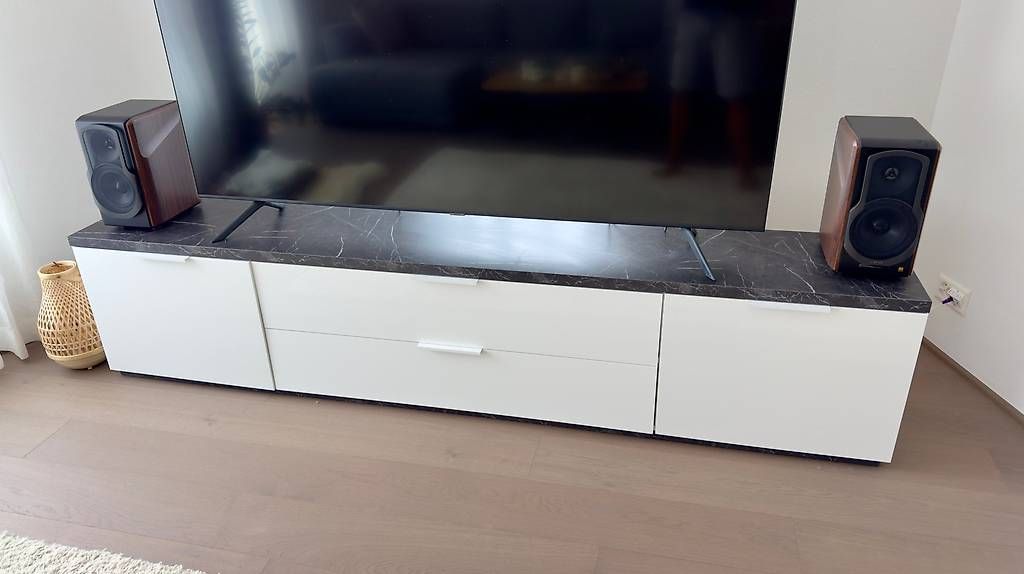Mobili TV: Modernes TV-Board  Top Zustand – Usato da Chur venduto da marcinbizzy