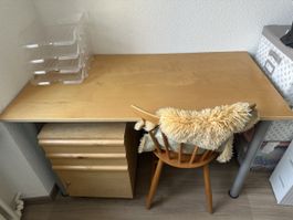 Schreibtisch mit Korpus