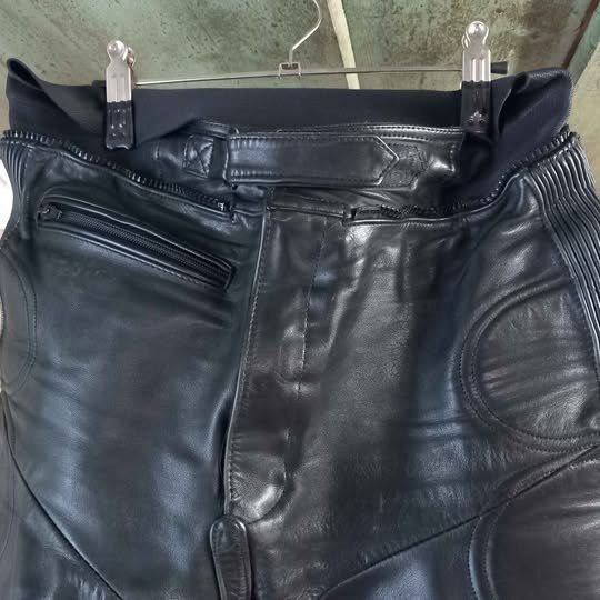 IXS Pantaloni: Vintage Motorradhose Gr.54 – Usato da Hochwald venduto da motowear-secondhand 1