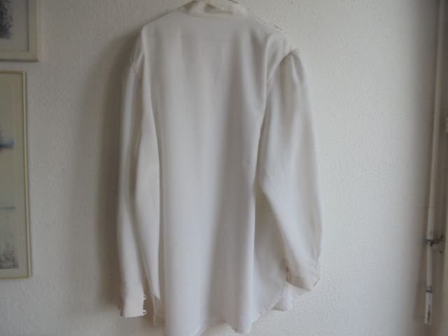 Camicette: Bluse weiss m.Spitzen Gr. 52/54 – Usato da Hinwil venduto da Glasperlen 2