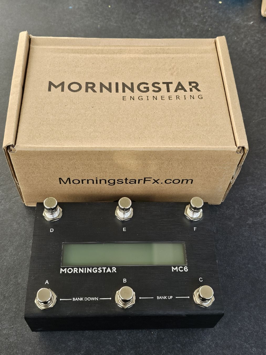 Strumenti musicali: Morningstar MC6 MkII MIDI-Controller Top Zustand  – Usato da Geuensee venduto da GuiMundo