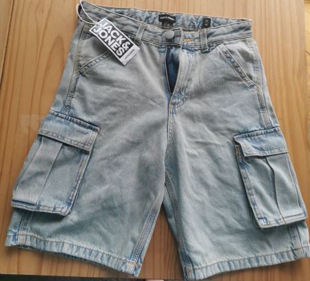 Jeans Shorts J&J Grösse 152 mit Etikett