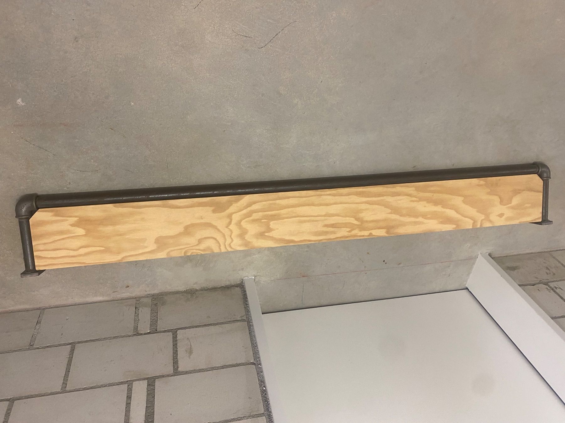 Mobili TV: Sideboard / Lowboard hängend – Usato da Zweidlen venduto da ricky0109 4