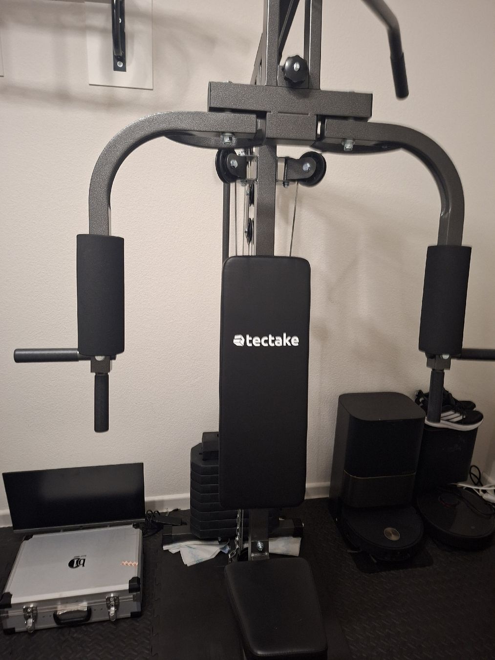 TecTake Hometrainer: tectake Home Kraftstation  – Gebraucht aus Münchenstein von Gena1982