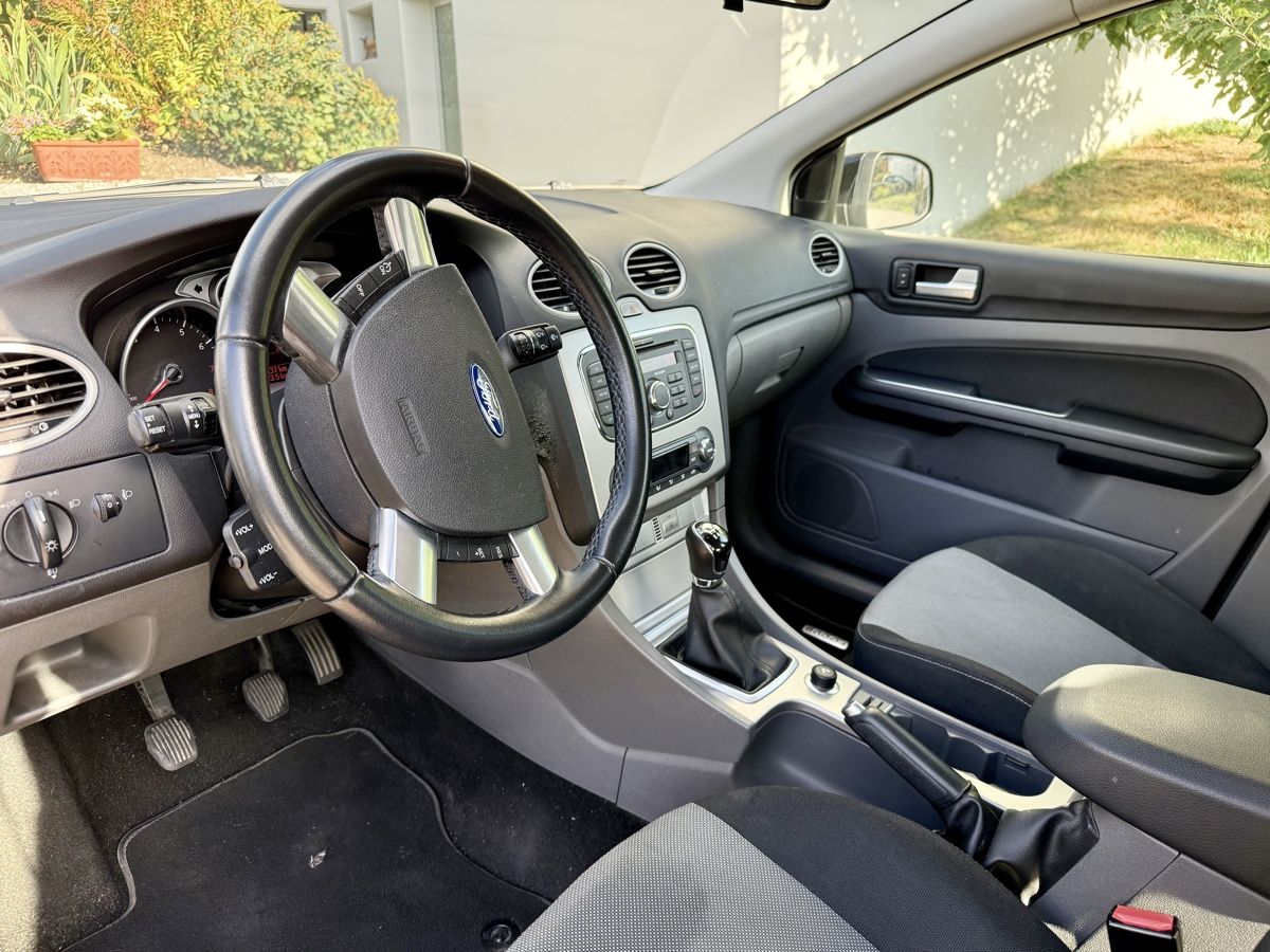 Ford Automobili: Ford Focus 1.6i (2010) – Usato da Zeiningen venduto da Eagleeye2 6