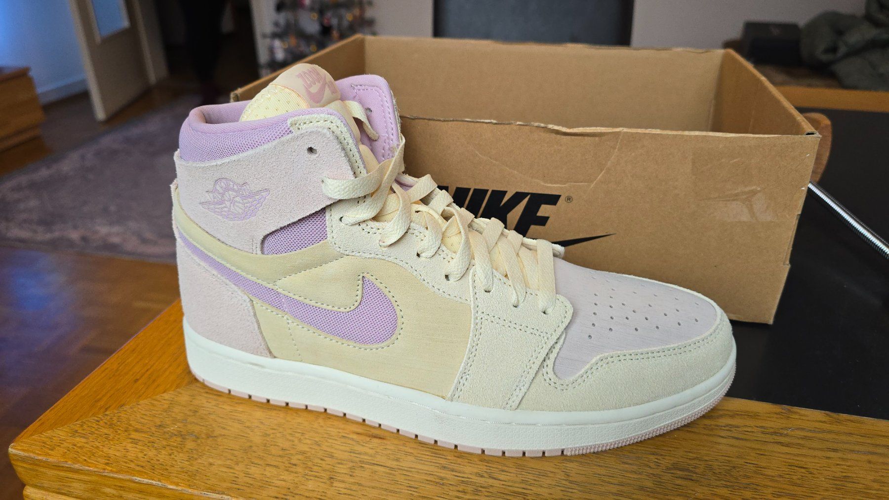 Jordan Scarpe da uomo: Jordan 1 High Zoom Air CMFT 2 EU 44.5 – Nuovo (secondo la descrizione) da Wallisellen venduto da theblacksheep 1