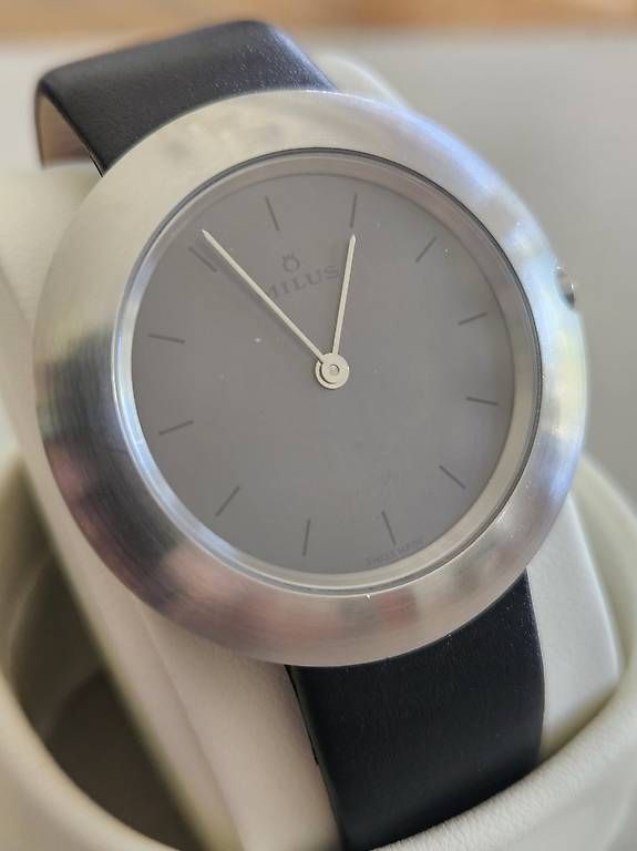 Uhren: MILUS Damen Uhr  – Gebraucht aus Reinach BL von Oldiefan53