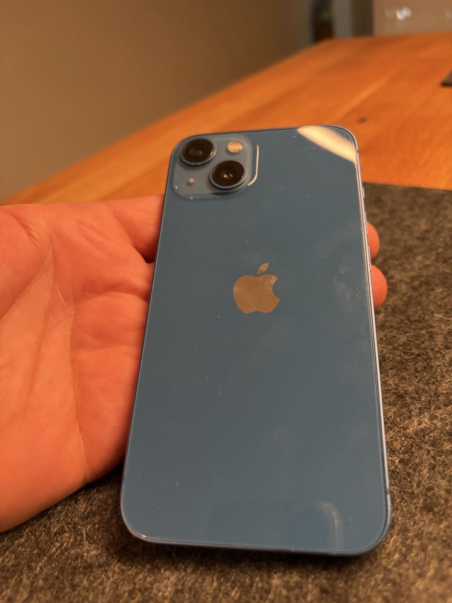 Apple Portables: Iphone 13 128 GB – D'occasion à Siebnen par Aik 2
